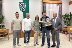 20250308_185951181_iOS